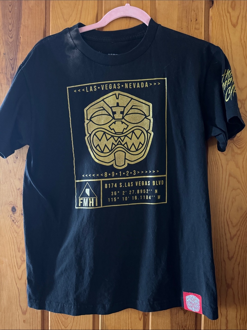 Farmers Market Hawaii Black Short-Sleeve Tee with Gold Las Vegas Graphic